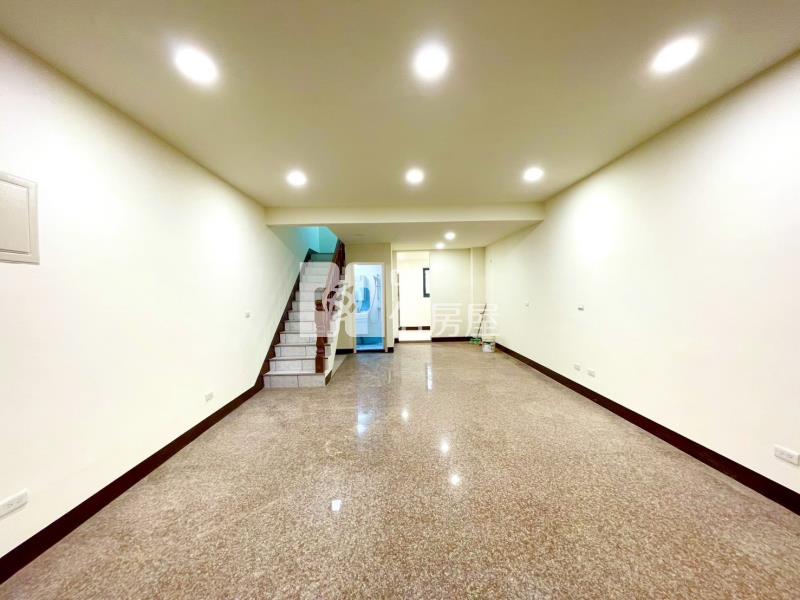 觀音大湖路近好事多透天房屋室內格局與周邊環境