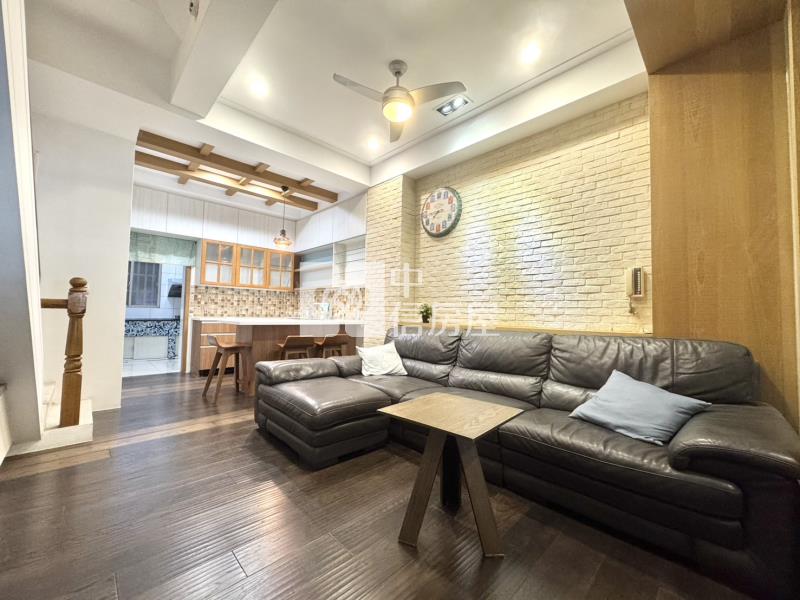 新平國小臨路車庫別墅房屋室內格局與周邊環境