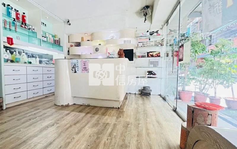 華勛商圈雙併大面寬店住(中信卓越團隊)房屋室內格局與周邊環境
