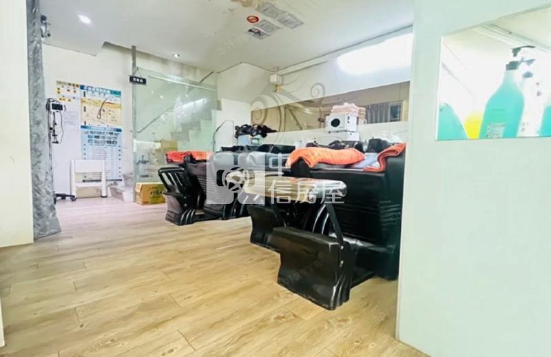 華勛商圈雙併大面寬店住(中信卓越團隊)房屋室內格局與周邊環境