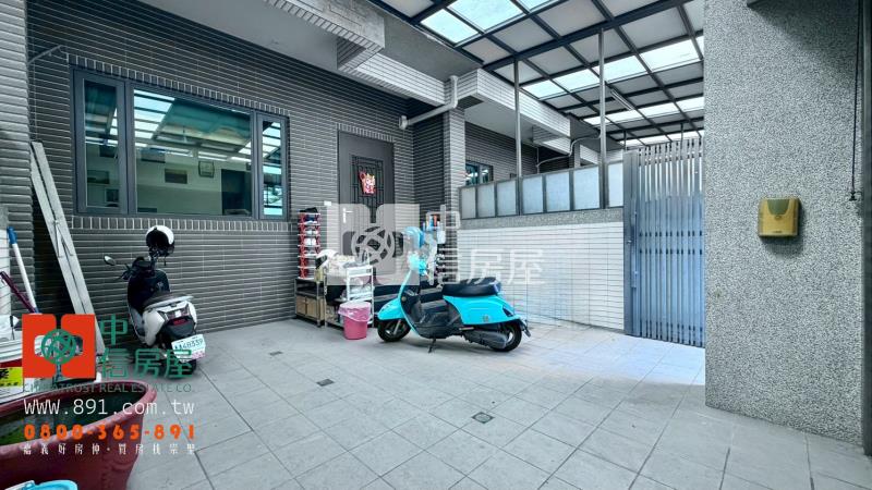 朴子輕屋齡車庫別墅房屋室內格局與周邊環境