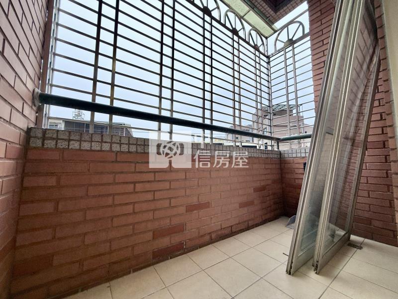 立新學區｜全新整理採光佳挑高舒適最俗3房直達休旅車位房屋室內格局與周邊環境