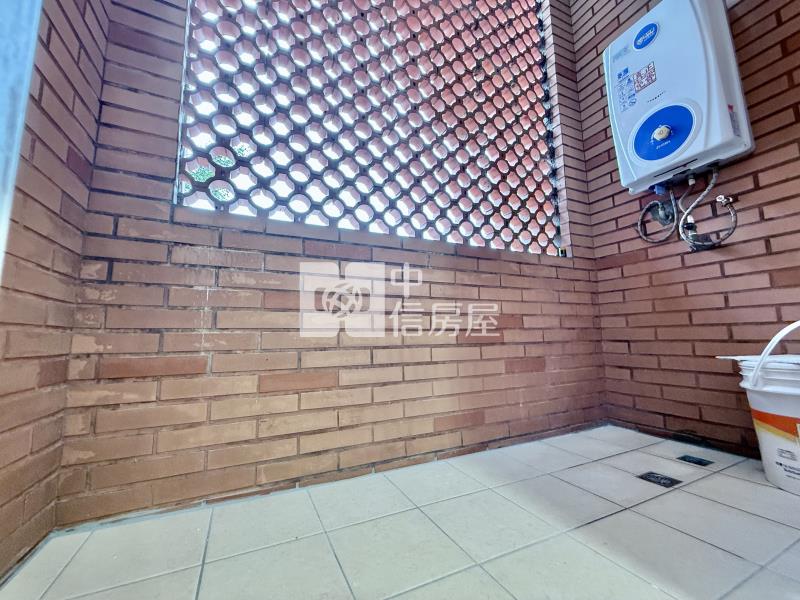 立新學區｜全新整理採光佳挑高舒適最俗3房直達休旅車位房屋室內格局與周邊環境