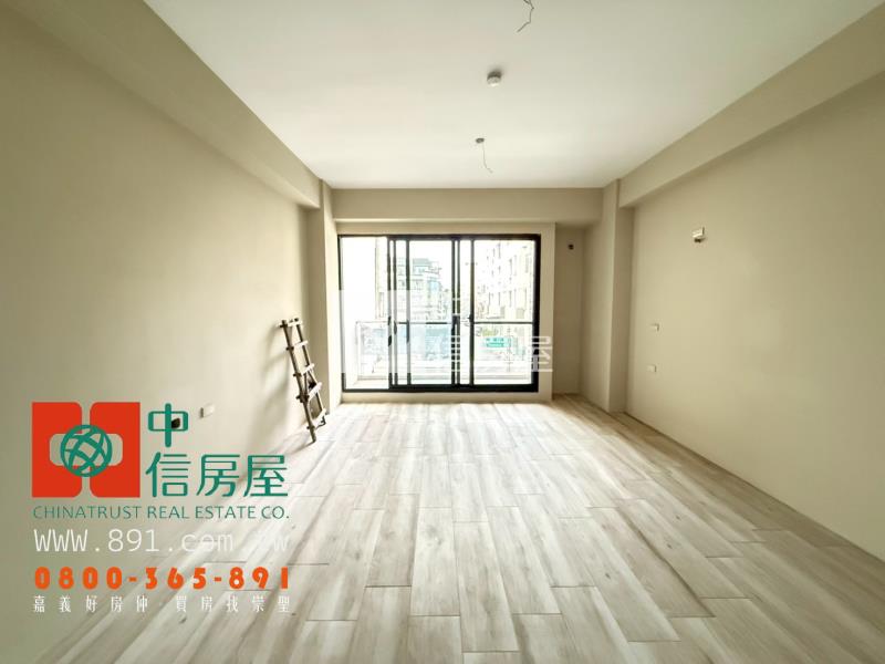 興嘉商圈全新電梯車庫別墅房屋室內格局與周邊環境