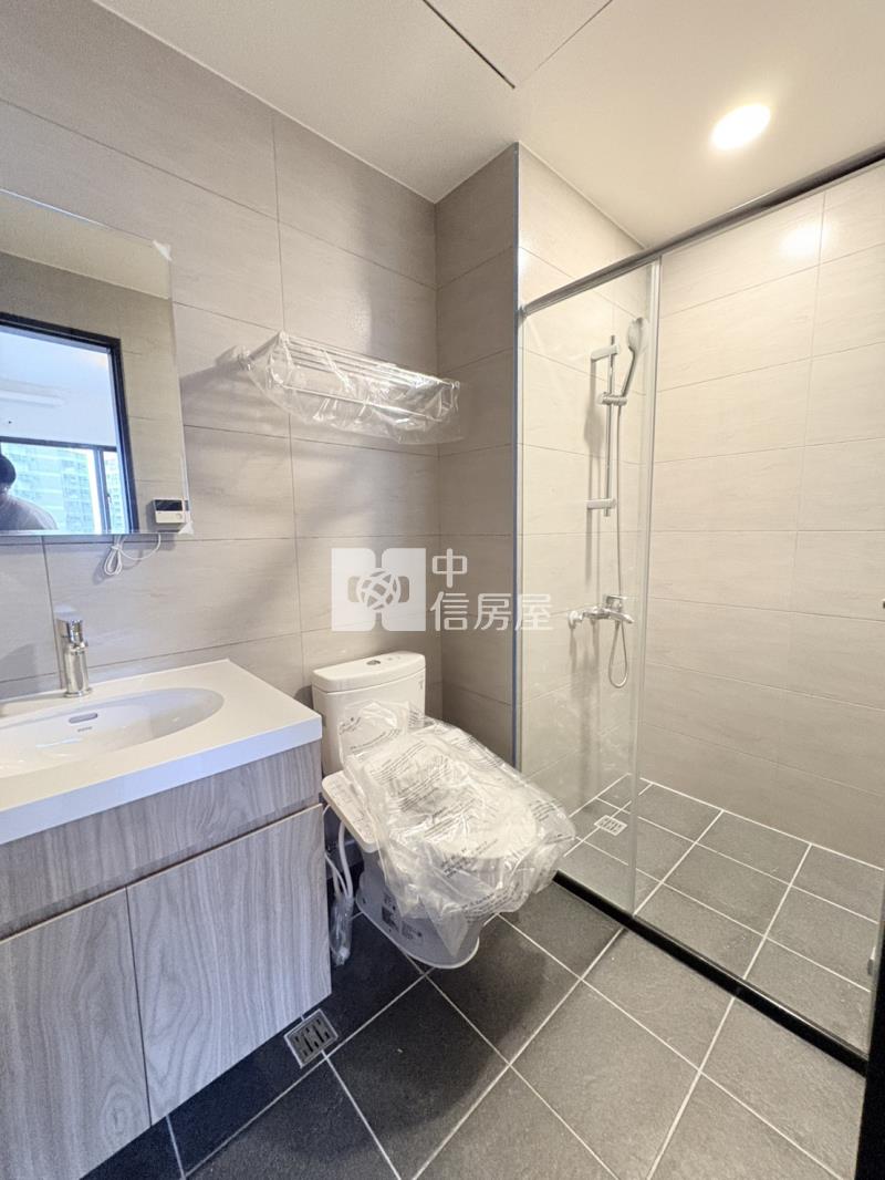 廣豐商圈全新兩房雙衛浴平車房屋室內格局與周邊環境