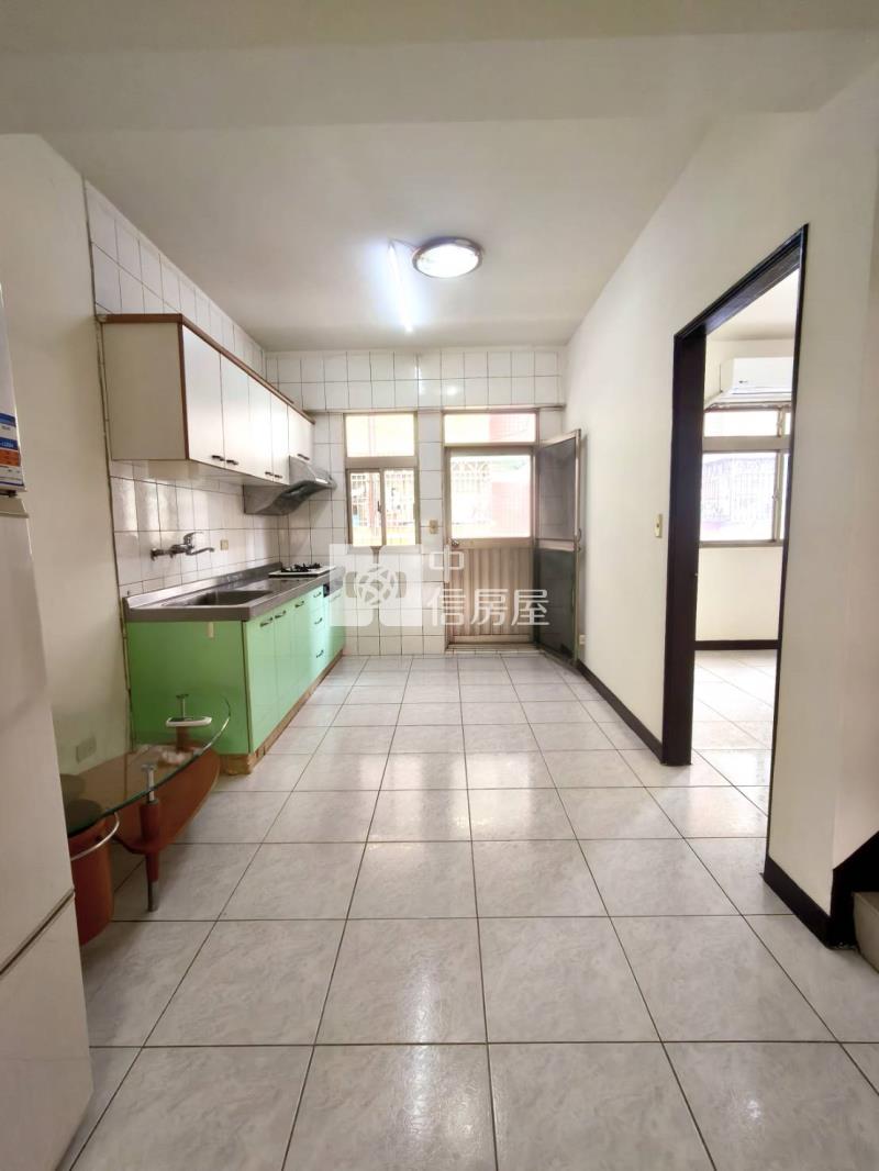 斗六近雲科大四房+平車房屋室內格局與周邊環境