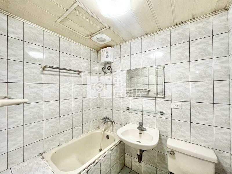 太宇尊爵精美套房房屋室內格局與周邊環境