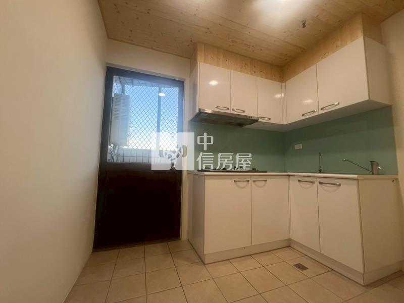 東山商圈視野戶平車美三房房屋室內格局與周邊環境