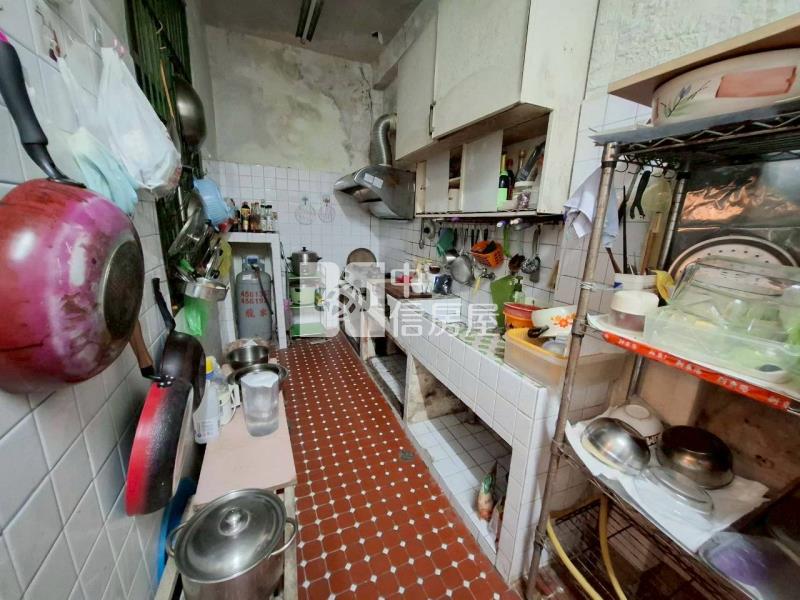 【安家】中壢後站龍岡大地坪面寬邊間透天房屋室內格局與周邊環境