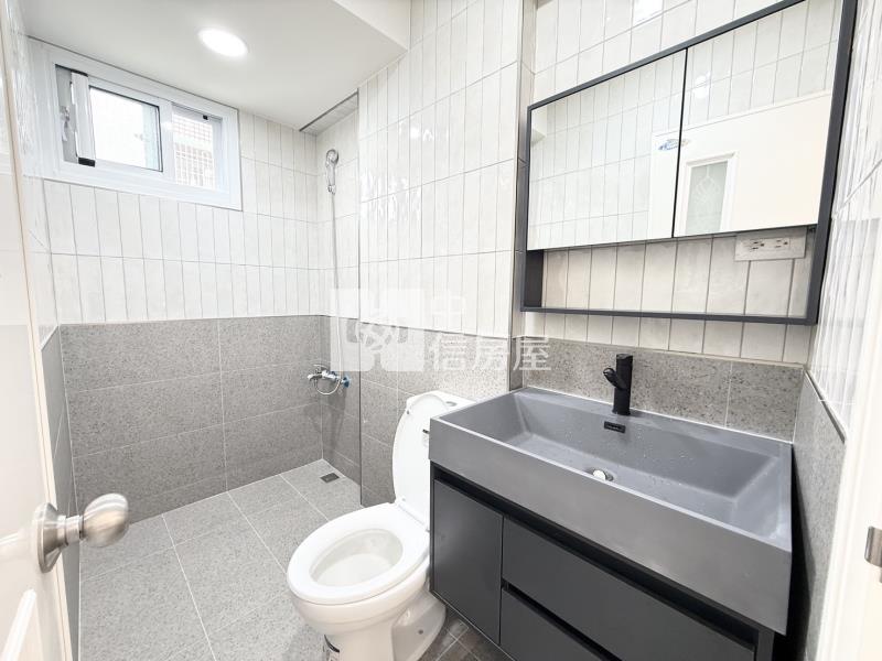 勝利商圈超美套房房屋室內格局與周邊環境