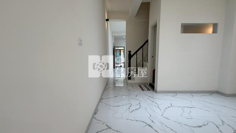 健康路全新整修透天房屋室內格局與周邊環境