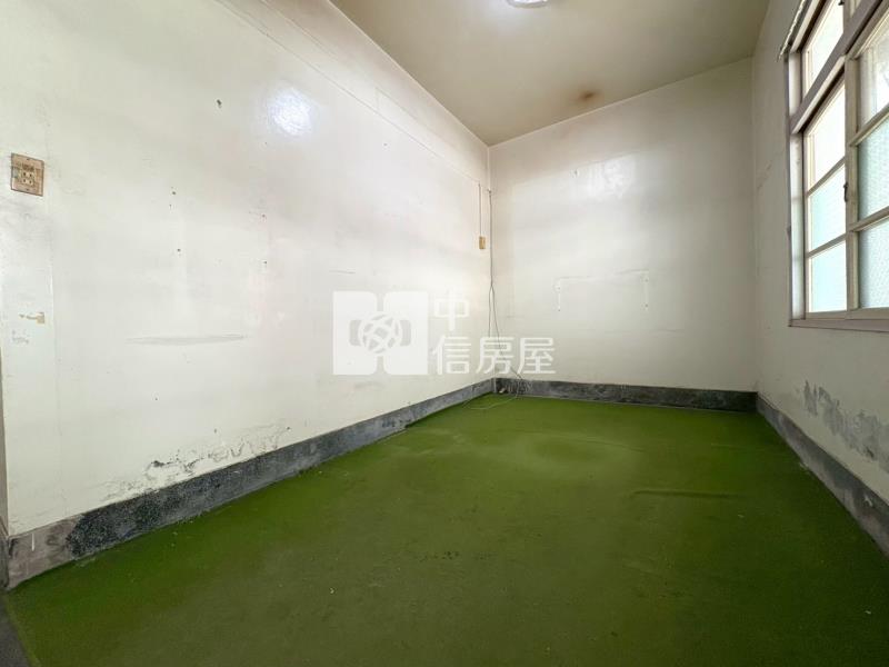 朴子市中心大面寬透天房屋室內格局與周邊環境