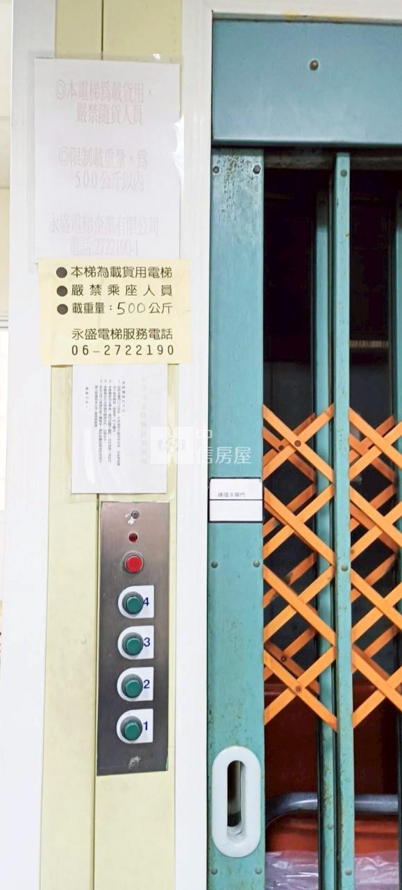 安平市政地66坪適醫美診所企業總部房屋室內格局與周邊環境