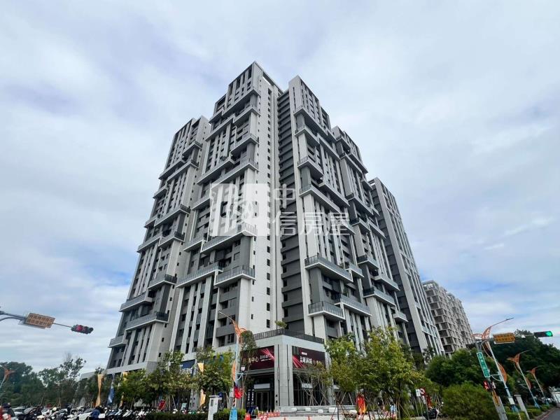 浩瀚湖濱城商辦平車房屋室內格局與周邊環境