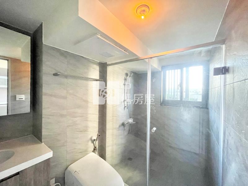 浩瀚湖濱城商辦平車房屋室內格局與周邊環境