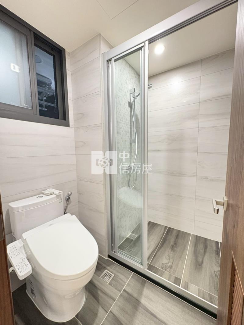 富宇質青全新完工高樓層美三房平車房屋室內格局與周邊環境