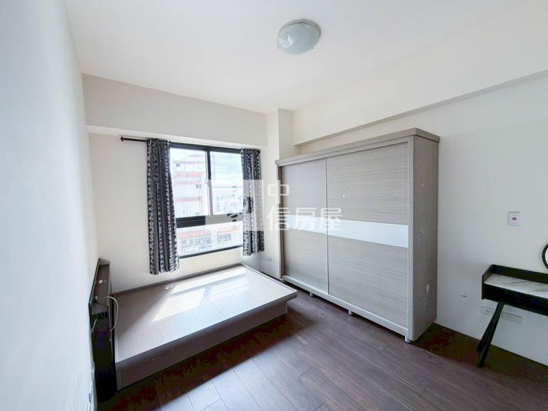 時尚W|大雅市中心三房車位房屋室內格局與周邊環境