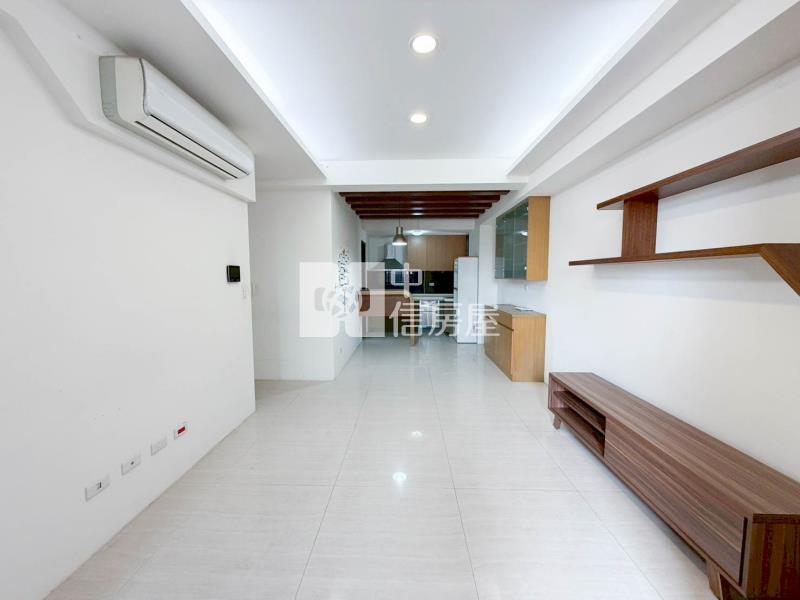 時尚W|大雅市中心三房車位房屋室內格局與周邊環境