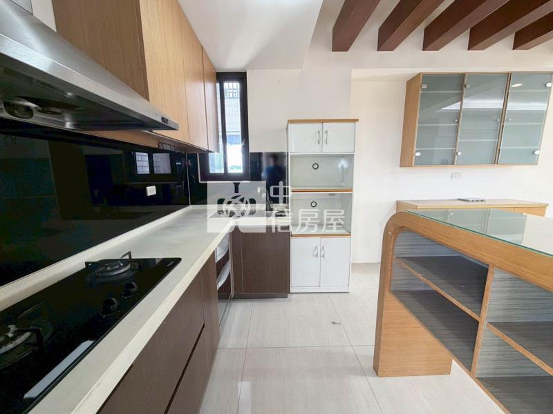 時尚W|大雅市中心三房車位房屋室內格局與周邊環境