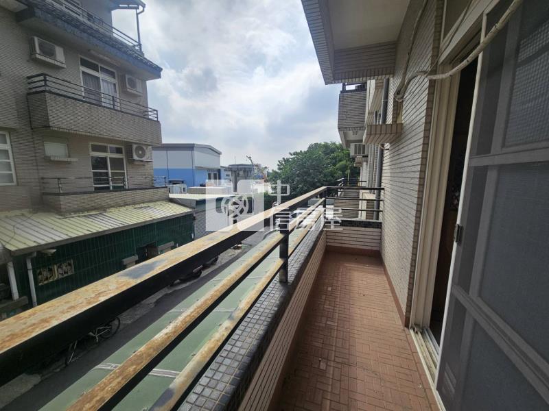 副都心大地坪大面寬孝親透天厝房屋室內格局與周邊環境