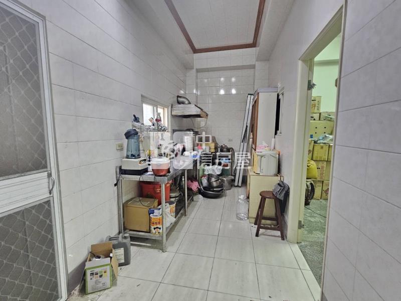 副都心大地坪大面寬孝親透天厝房屋室內格局與周邊環境