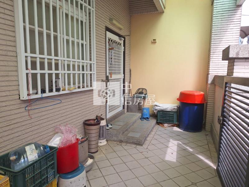 副都心大地坪大面寬孝親透天厝房屋室內格局與周邊環境