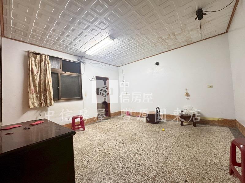 大道旁工業住宅房屋室內格局與周邊環境