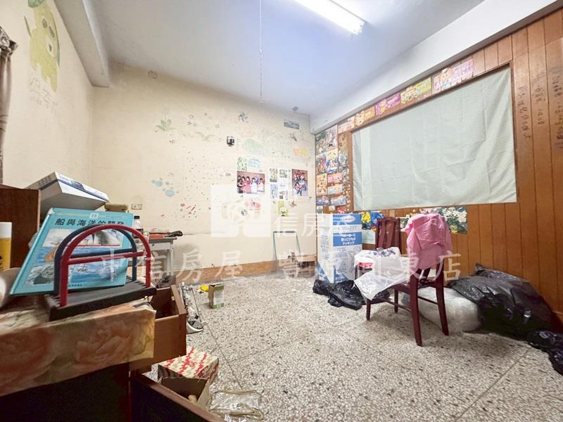 大道旁工業住宅房屋室內格局與周邊環境