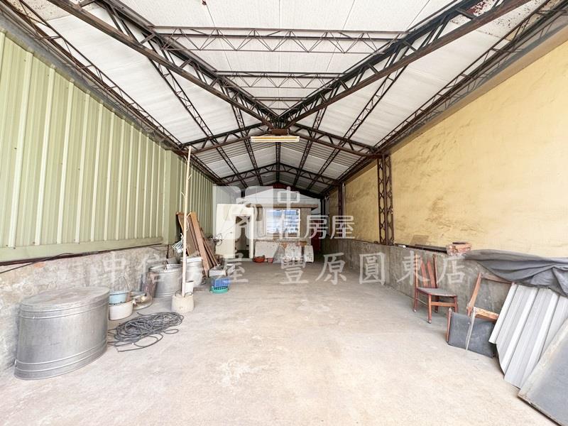 大道旁工業住宅房屋室內格局與周邊環境