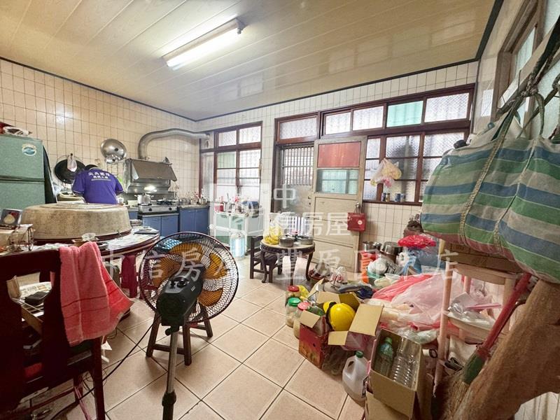 大道旁工業住宅房屋室內格局與周邊環境