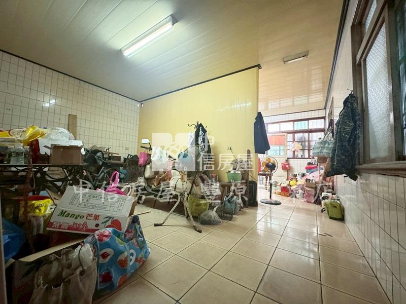 大道旁工業住宅房屋室內格局與周邊環境