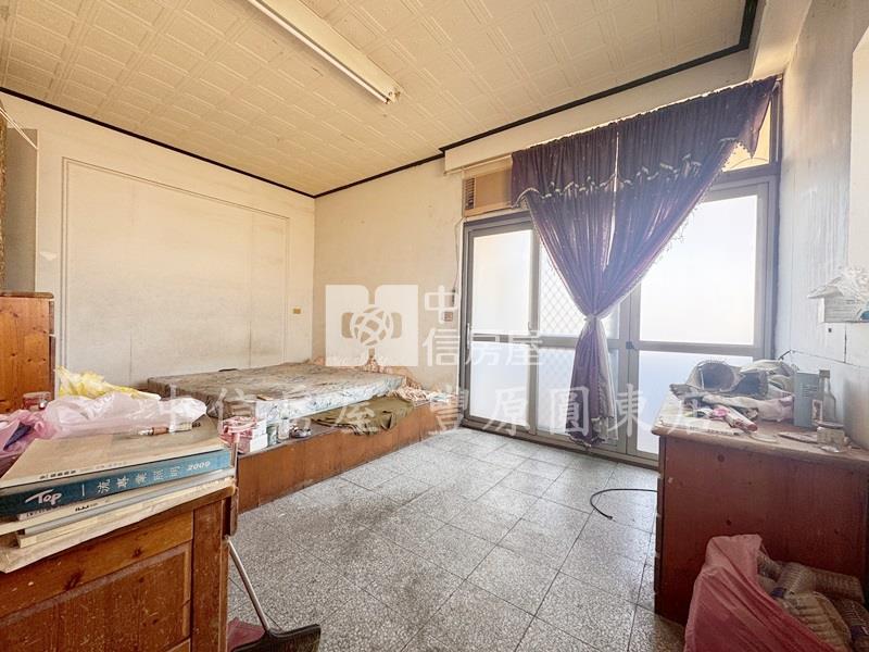 大道旁工業住宅房屋室內格局與周邊環境