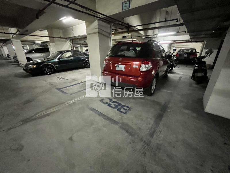 中山醫大坪數高樓層四房平車房屋室內格局與周邊環境