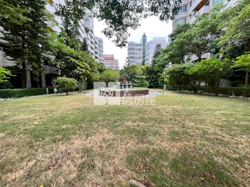 中山醫大坪數高樓層四房平車房屋室內格局與周邊環境