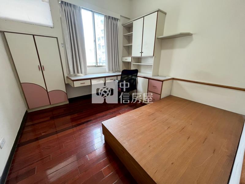 中山醫大坪數高樓層四房平車房屋室內格局與周邊環境