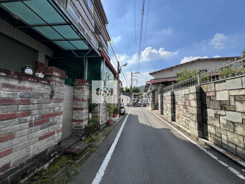 草屯生活逸境庭園別墅房屋室內格局與周邊環境