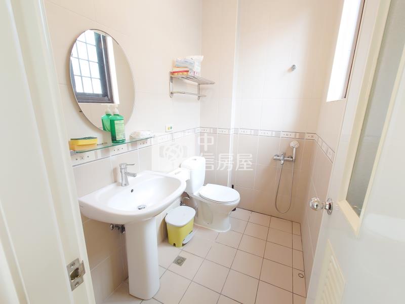 11期登陽館藏孝親美墅房屋室內格局與周邊環境