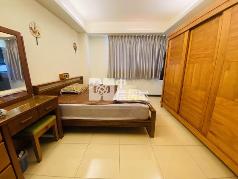 正面河畔大4房美店墅房屋室內格局與周邊環境