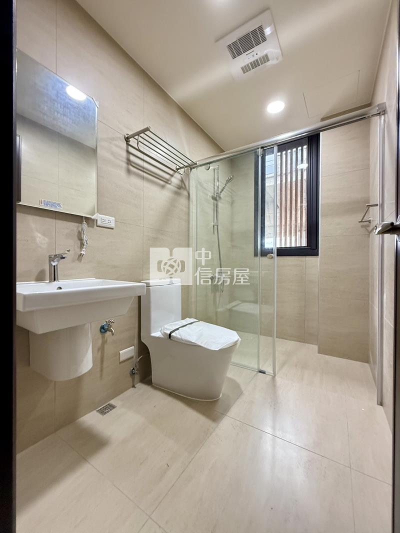 74旁1年屋臨路全新四套房透店B房屋室內格局與周邊環境