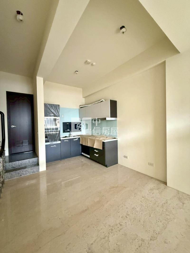 74旁1年屋臨路全新四套房透店B房屋室內格局與周邊環境