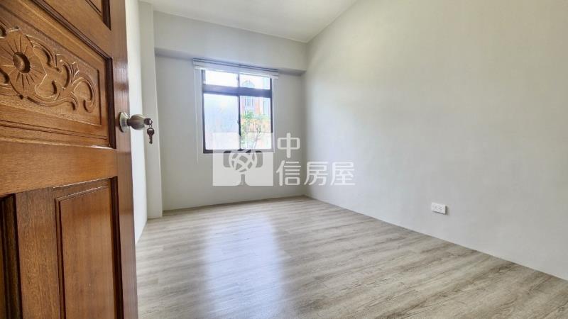 近中平商圈.愛買.整新三房車房屋室內格局與周邊環境