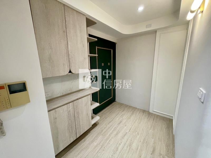 近中平商圈.愛買.整新三房車房屋室內格局與周邊環境