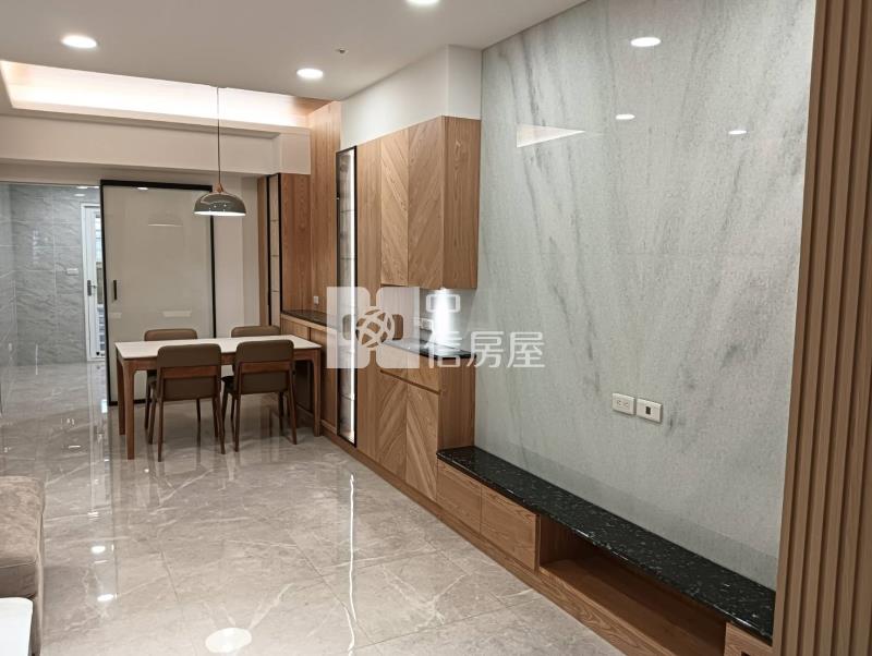 楠梓"北國麗景"大樓四房平車房屋室內格局與周邊環境