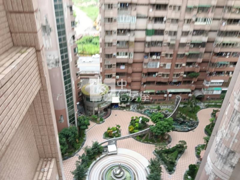 楠梓"北國麗景"大樓四房平車房屋室內格局與周邊環境