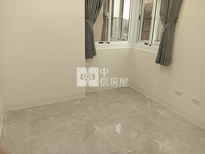 楠梓"北國麗景"大樓四房平車房屋室內格局與周邊環境