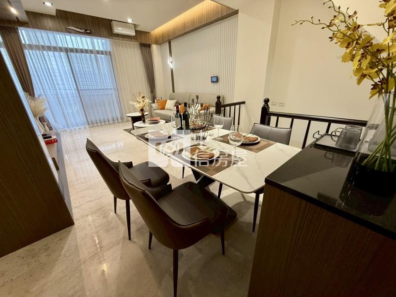 74旁全新臨路透店D房屋室內格局與周邊環境