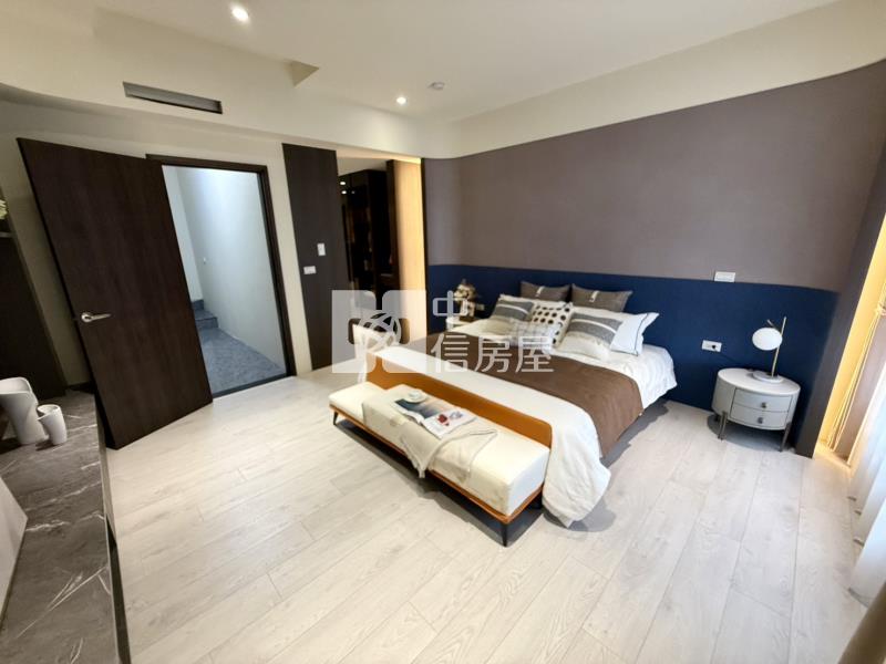 74旁全新臨路透店D房屋室內格局與周邊環境