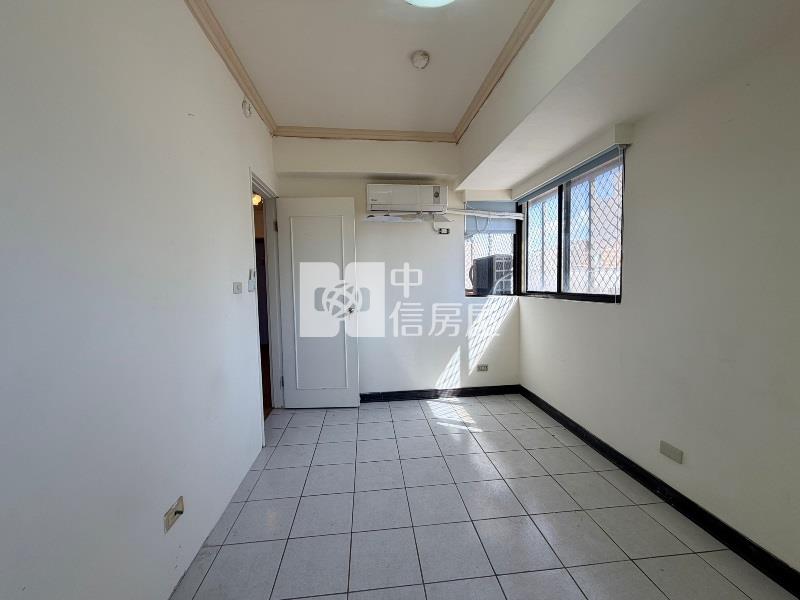 低總價捷運藍線2房房屋室內格局與周邊環境