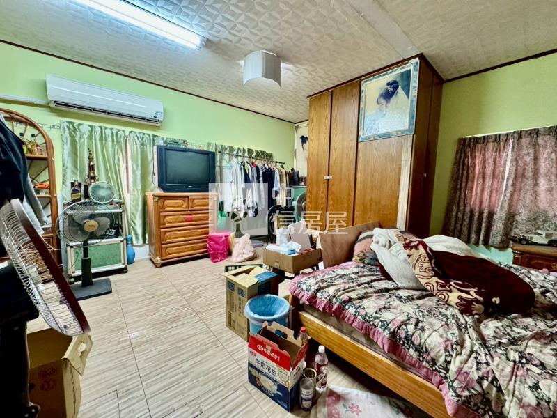 近華盛頓中學3分鐘.美農地.有水.有電房屋室內格局與周邊環境