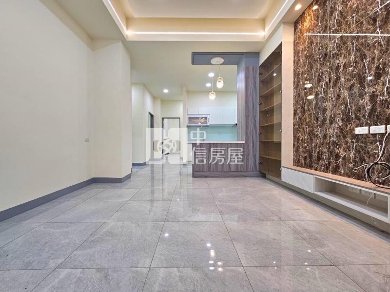 中清路大面寬1F公寓房屋室內格局與周邊環境